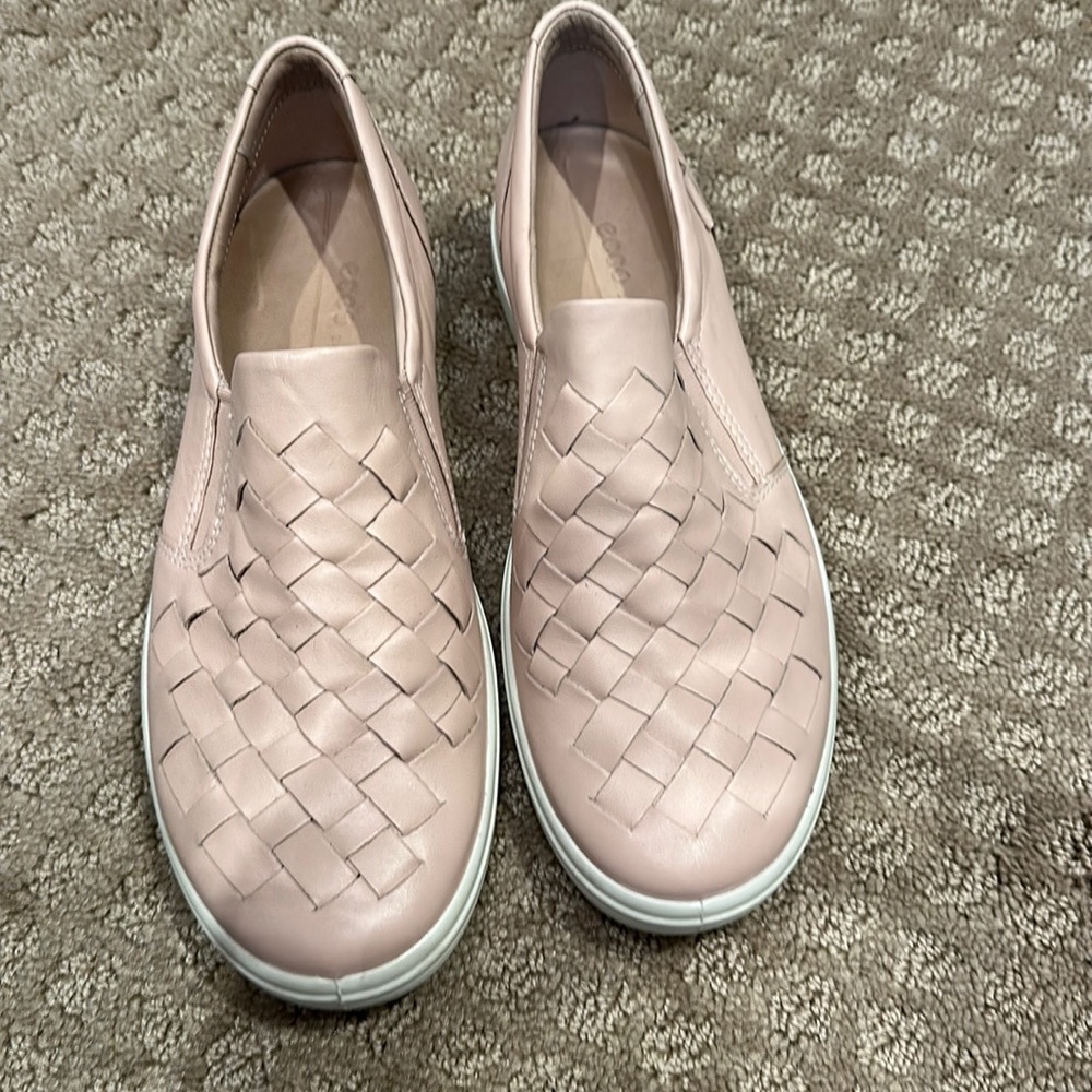 Ecco pink leather braided loafer slip on. Worn 1x